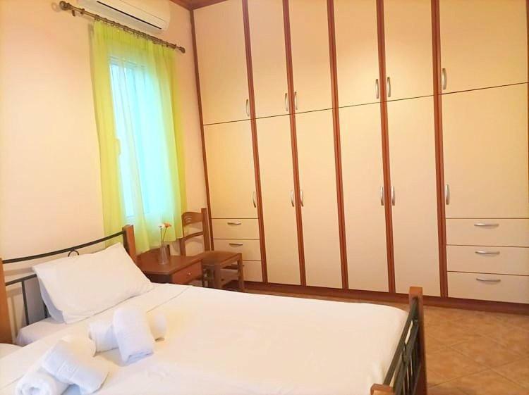 Lourantos 2 Apartment Vathy  Luaran gambar